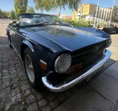 Triumph TR6 1973 - 25000 EUR, 59000 km - AUTO.MOTO.pt - 59000km - foto 5 de 15