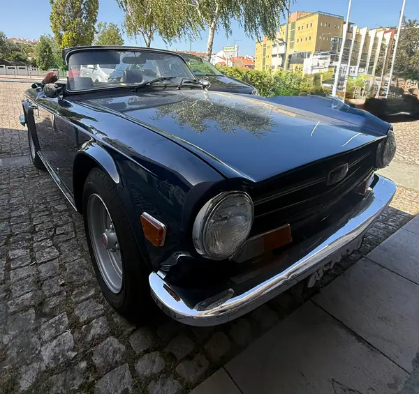 Triumph TR6 1973 - 25000 EUR, 59000 km - AUTO.MOTO.pt - 59000km - foto 5 de 15