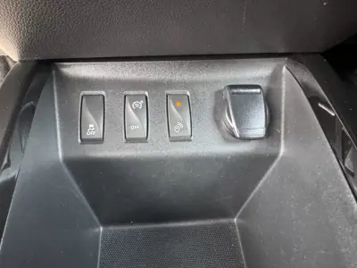 Dacia Spring 2023 - 12750 EUR, 83000 km - 83000km - foto 33 de 36