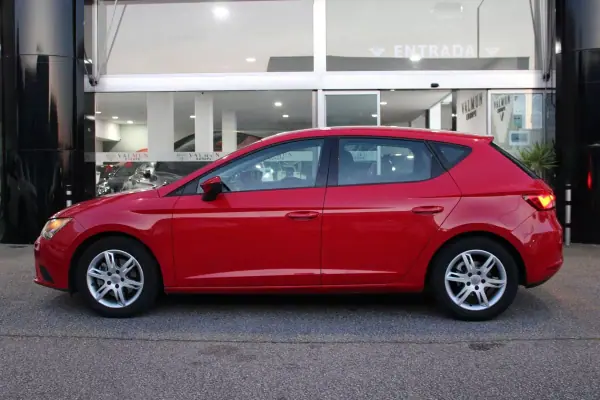 SEAT Leon 2013 - 10900 EUR, 140335 km - AUTO.MOTO.pt - 140335km - foto 4 de 16