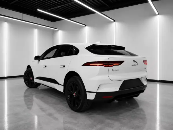 Jaguar I-Pace 2020 - 30900 EUR, 120000 km - AUTO.MOTO.pt - 120000km - foto 2 de 10