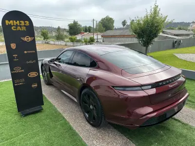 Porsche Taycan 2020 - 49900 EUR, 100000 km - AUTO.MOTO.pt - 100000km - foto 14 de 61