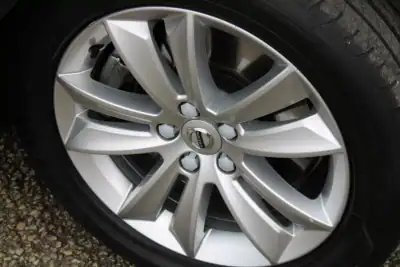 Volvo V60 2021 - 24990 EUR, 154000 km - AUTO.MOTO.pt - 154000km - foto 4 de 30