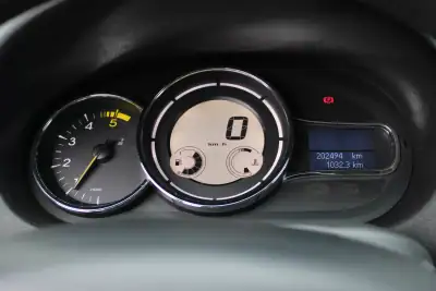 Renault Mégane Coupe 2014 - 10900 EUR, 202494 km - AUTO.MOTO.pt - 202494km - foto 21 de 23