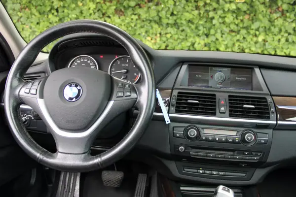 BMW X5 2009 - 16900 EUR, 230000 km - 230000km - foto 15 de 17