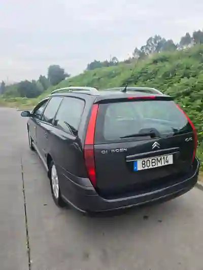 Citroën C5 2006 - 3000 EUR, 323900 km - AUTO.MOTO.pt - 323900km - foto 5 de 6