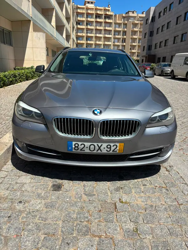 BMW 520 2011 - 11500 EUR, 387000 km - AUTO.MOTO.pt - 387000km - foto 3 de 8