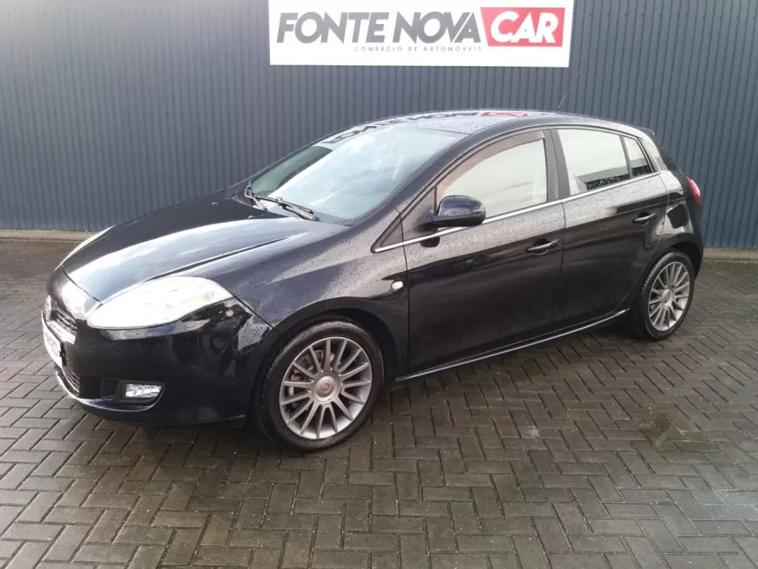 Fiat Bravo 2010 - 7450 EUR, 179975 km - AUTO.MOTO.pt - 179975km - foto 1 de 18