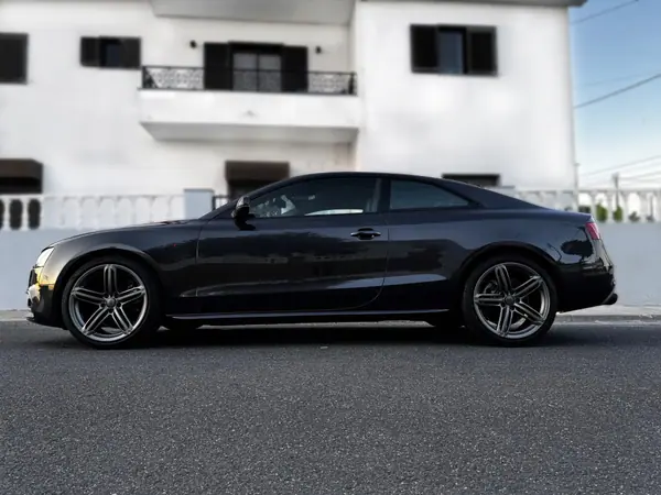 Audi A5 2013 - 21500 EUR, 246000 km - AUTO.MOTO.pt - 246000km - foto 8 de 15