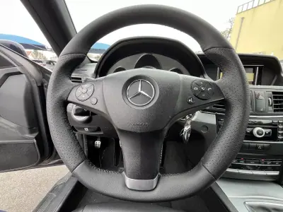 Mercedes-Benz E 250 2010 - 15950 EUR, 324000 km - AUTO.MOTO.pt - 324000km - foto 13 de 28