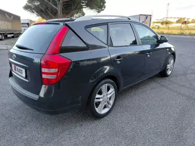 Kia Ceed SW 2008 - 4490 EUR, 182285 km - AUTO.MOTO.pt - 182285km - foto 10 de 25