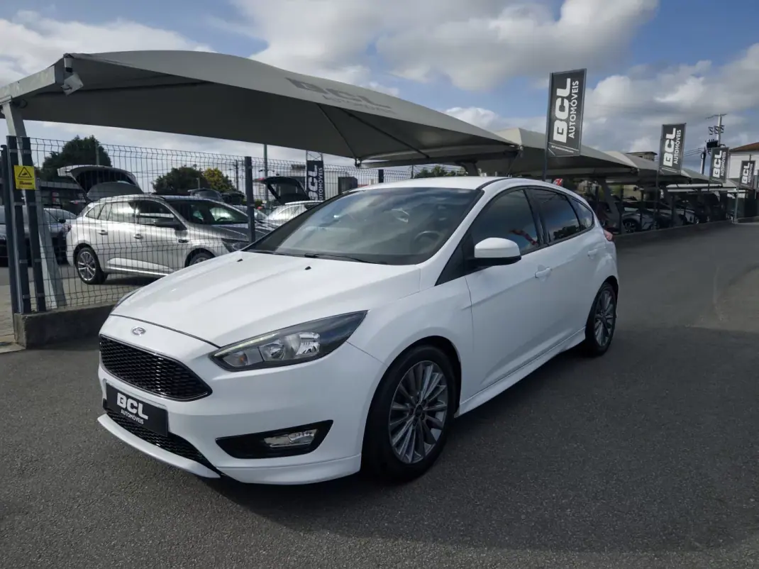 Ford Focus 2017 - 12990 EUR, 79000 km - 79000km - foto 3 de 16