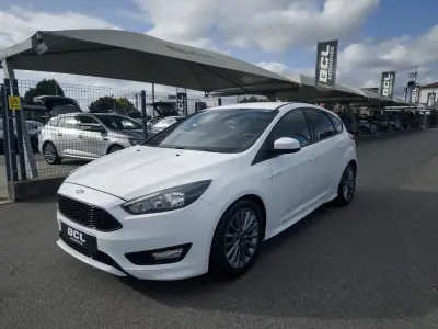Ford Focus 2017 - 12990 EUR, 79000 km - AUTO.MOTO.pt - 79000km - foto 3 de 16