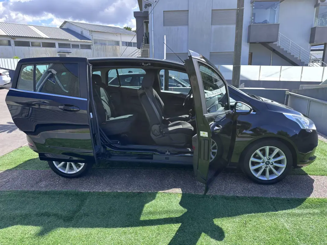 Ford B-Max 2017 - 9900 EUR, 130000 km - AUTO.MOTO.pt - 130000km - foto 18 de 53