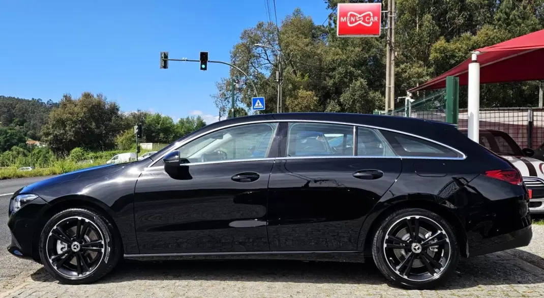 Mercedes-Benz CLA 250 2023 - 31500 EUR, 60000 km - AUTO.MOTO.pt - 60000km - foto 3 de 30