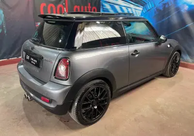 MINI Cooper S 2008 - 8999 EUR, 158000 km - AUTO.MOTO.pt - 158000km - foto 22 de 48