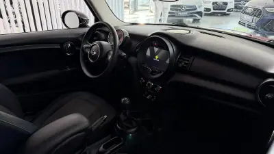 MINI One 2015 - 10990 EUR, 94000 km - AUTO.MOTO.pt - 94000km - foto 10 de 16