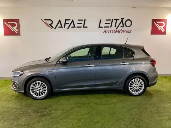 Fiat Tipo 2021 - 11700 EUR, 137000 km - AUTO.MOTO.pt - 137000km - foto 9 de 32