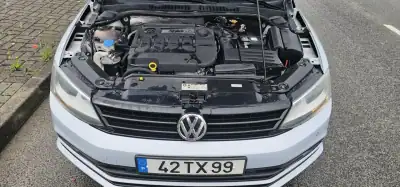 Volkswagen Jetta 2017 - 8990 EUR, 260000 km - AUTO.MOTO.pt - 260000km - foto 26 de 56