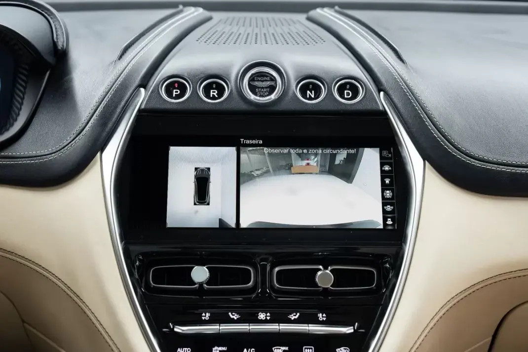 Aston Martin DBX 2020 - 149950 EUR, 55000 km - AUTO.MOTO.pt - 55000km - foto 49 de 53