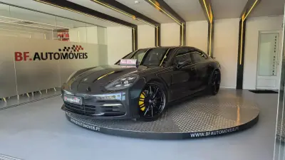Porsche Panamera 2016 - 62500 EUR, 186989 km - AUTO.MOTO.pt - 186989km - foto 12 de 69