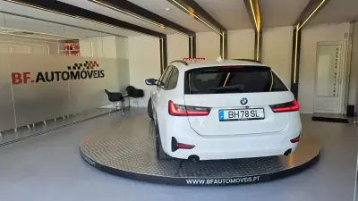 BMW 320 2021 - 25900 EUR, 221792 km - AUTO.MOTO.pt - 221792km - foto 13 de 61