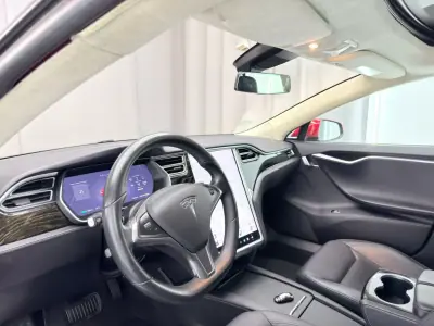Tesla Model S 2016 - 20999 EUR, 164000 km - AUTO.MOTO.pt - 164000km - foto 19 de 20