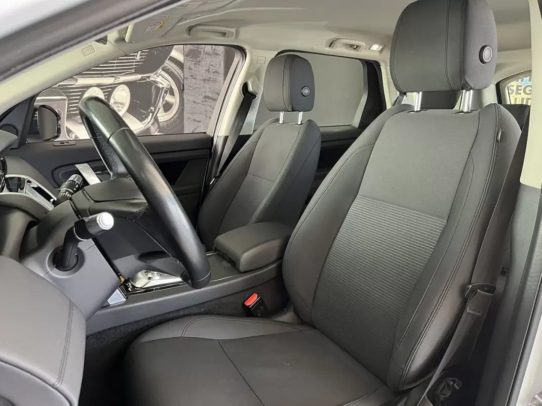 Land Rover Discovery Sport 2021 - 28900 EUR, 106249 km - AUTO.MOTO.pt - 106249km - foto 7 de 25