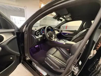 Mercedes-Benz GLC 300 2022 - 49250 EUR, 129000 km - AUTO.MOTO.pt - 129000km - foto 5 de 11
