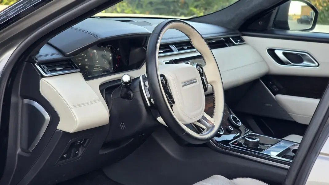 Land Rover Range Rover Velar 2017 - 27950 EUR, 205000 km - 205000km - foto 6 de 15