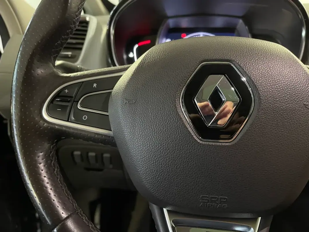 Renault Espace 2019 - 22500 EUR, 179000 km - AUTO.MOTO.pt - 179000km - foto 21 de 41