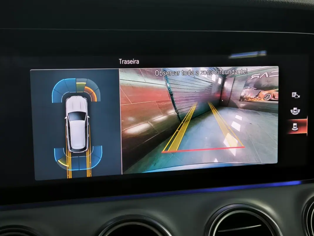 Mercedes-Benz E 300 2022 - 35950 EUR, 122245 km - AUTO.MOTO.pt - 122245km - foto 24 de 43