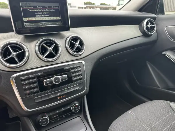 Mercedes-Benz GLA 180 2015 - 18990 EUR, 192000 km - 192000km - foto 20 de 20