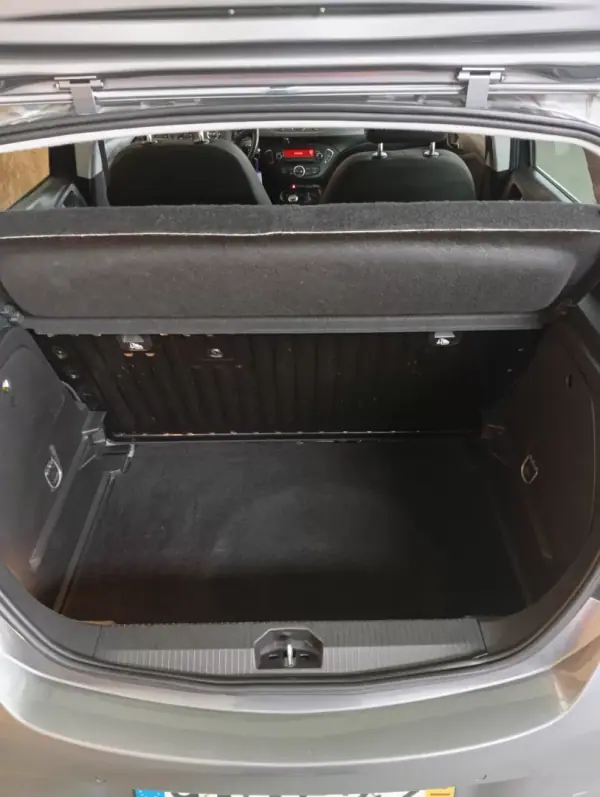 Opel Corsa 2019 - 12750 EUR, 69823 km - AUTO.MOTO.pt - 69823km - foto 17 de 19