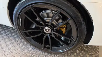 Mercedes-Benz E 220 2018 - 39500 EUR, 130496 km - AUTO.MOTO.pt - 130496km - foto 34 de 60