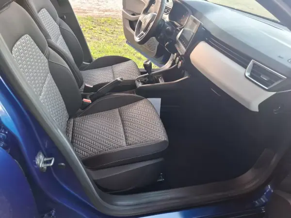 Renault Clio 2023 - 18990 EUR, 21500 km - AUTO.MOTO.pt - 21500km - foto 17 de 38