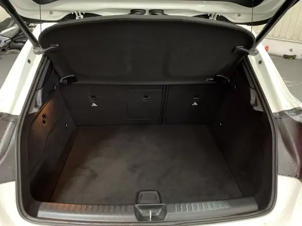 Mercedes-Benz GLA 180 2015 - 21950 EUR, 22737 km - AUTO.MOTO.pt - 22737km - foto 20 de 20
