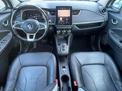 Renault Zoe 2020 - 15900 EUR, 114000 km - AUTO.MOTO.pt - 114000km - foto 6 de 12