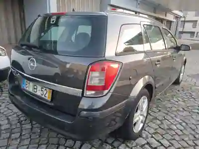Opel Astra 2009 - 3999 EUR, 158000 km - AUTO.MOTO.pt - 158000km - foto 7 de 15