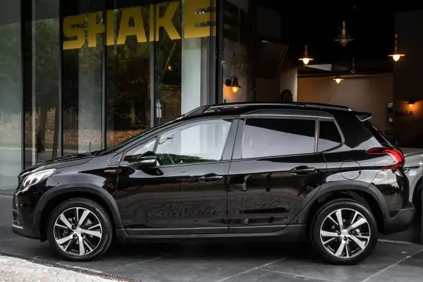 Peugeot 2008 2019 — foto 2 de 35