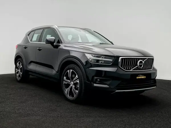 Volvo XC 40 2021 - 27990 EUR, 85029 km - AUTO.MOTO.pt - 85029km - foto 2 de 13