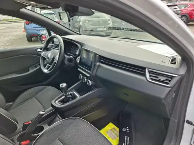 Renault Clio 2021 - 17000 EUR, 58800 km - AUTO.MOTO.pt - 58800km - foto 21 de 24