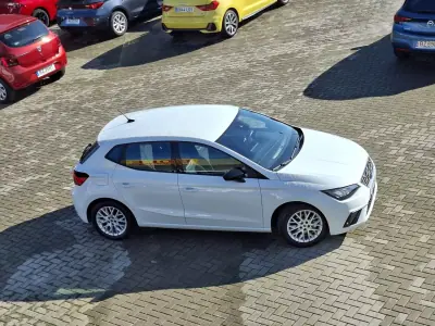 SEAT Ibiza 2023 - 18250 EUR, 32700 km - AUTO.MOTO.pt - 32700km - foto 13 de 28