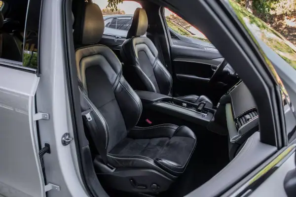 Volvo XC 90 2022 - 47000 EUR, 132399 km - AUTO.MOTO.pt - 132399km - foto 26 de 43