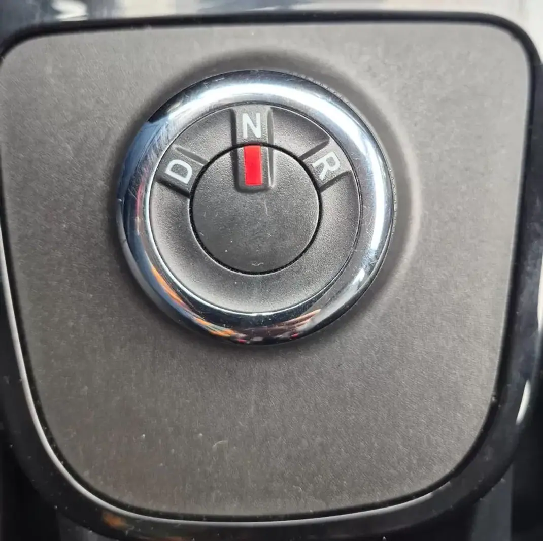 Dacia Spring 2021 - 11299 EUR, 37354 km - 37354km - foto 22 de 25