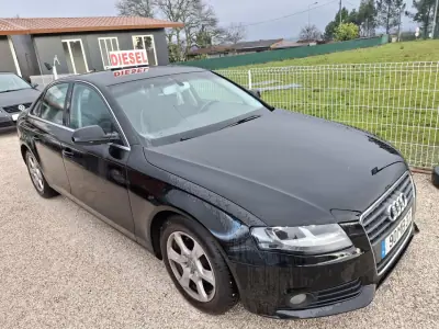 Audi A4 2011 - 11950 EUR, 141223 km - AUTO.MOTO.pt - 141223km - foto 3 de 13