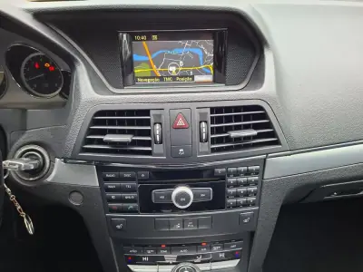 Mercedes-Benz E 250 2009 - 16500 EUR, 134447 km - AUTO.MOTO.pt - 134447km - foto 27 de 29