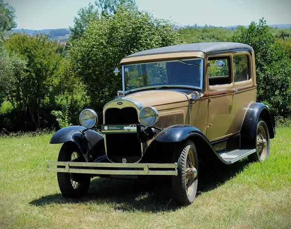 Ford Model A Tudor 1930 Gasolina — 1 178 km · Porto Ford Model A Tudor 1930 Gasolina