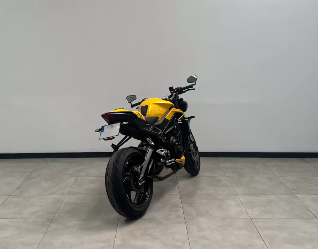 Triumph Street Triple 2024 - 9900 EUR, 24000 km - 24000km - foto 7 de 15