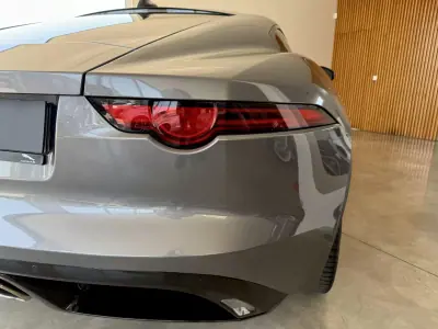 Jaguar F-Type 2018 - 46000 EUR, 64300 km - AUTO.MOTO.pt - 64300km - foto 82 de 135